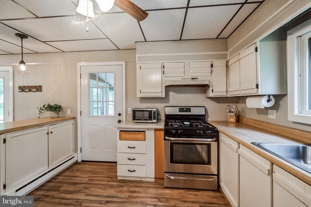 1160 Elverson Rd
