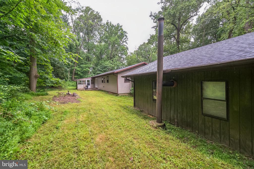1160 Elverson Rd
