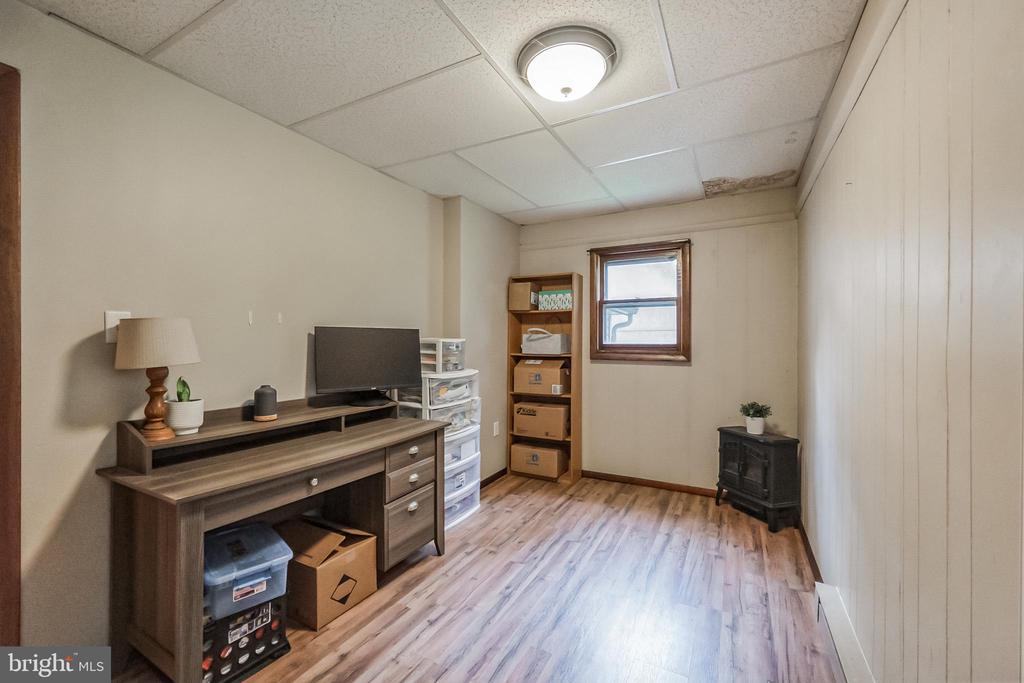 1160 Elverson Rd