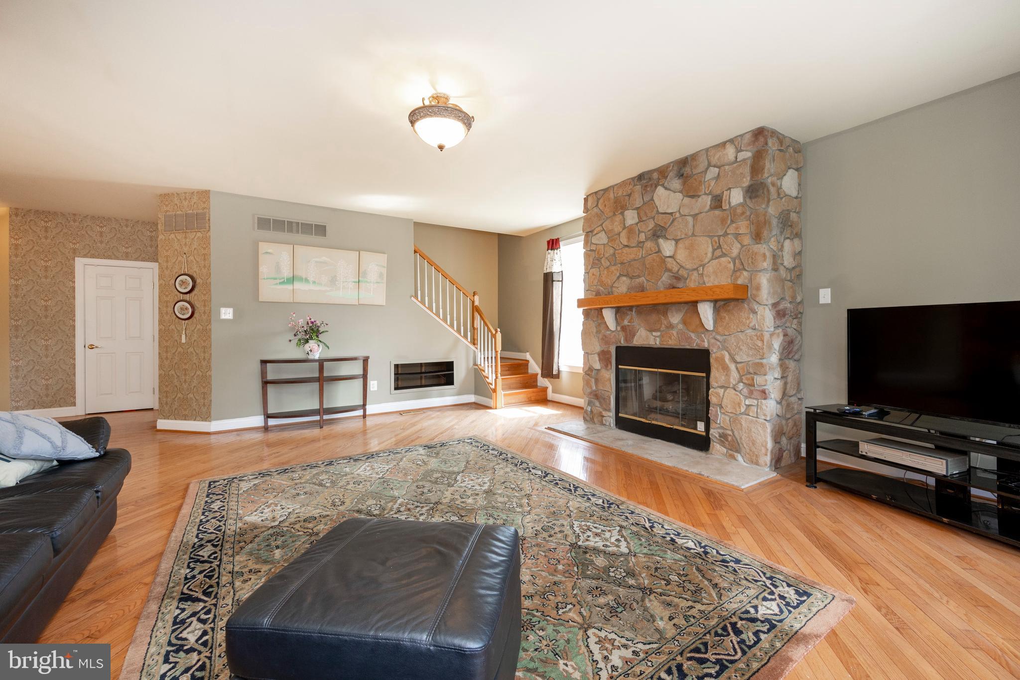 400 Partridgeberry Ln