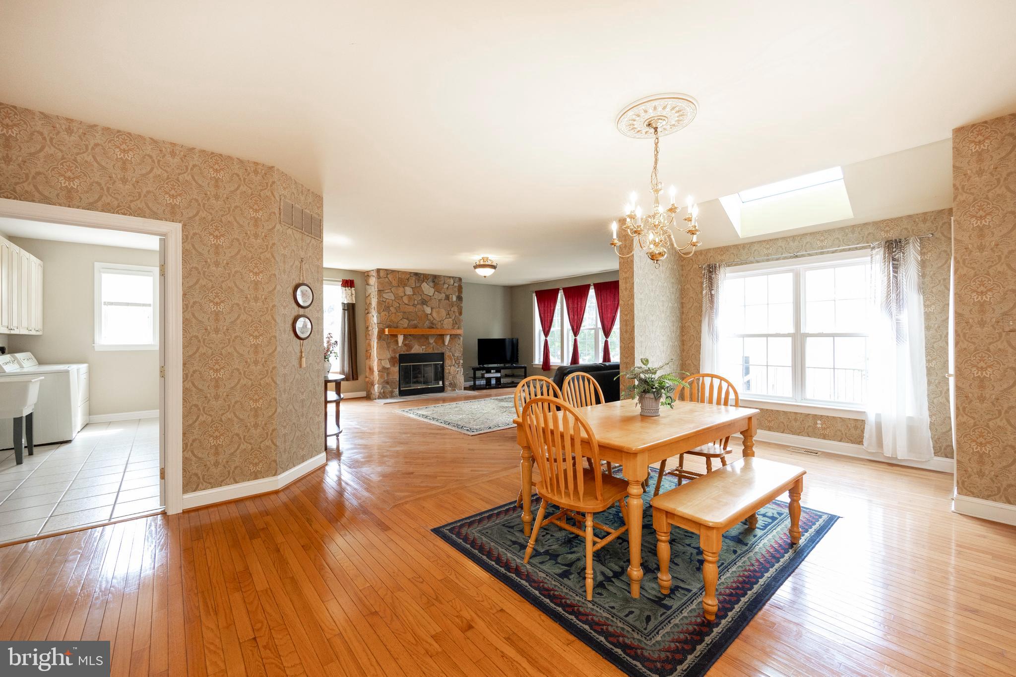 400 Partridgeberry Ln