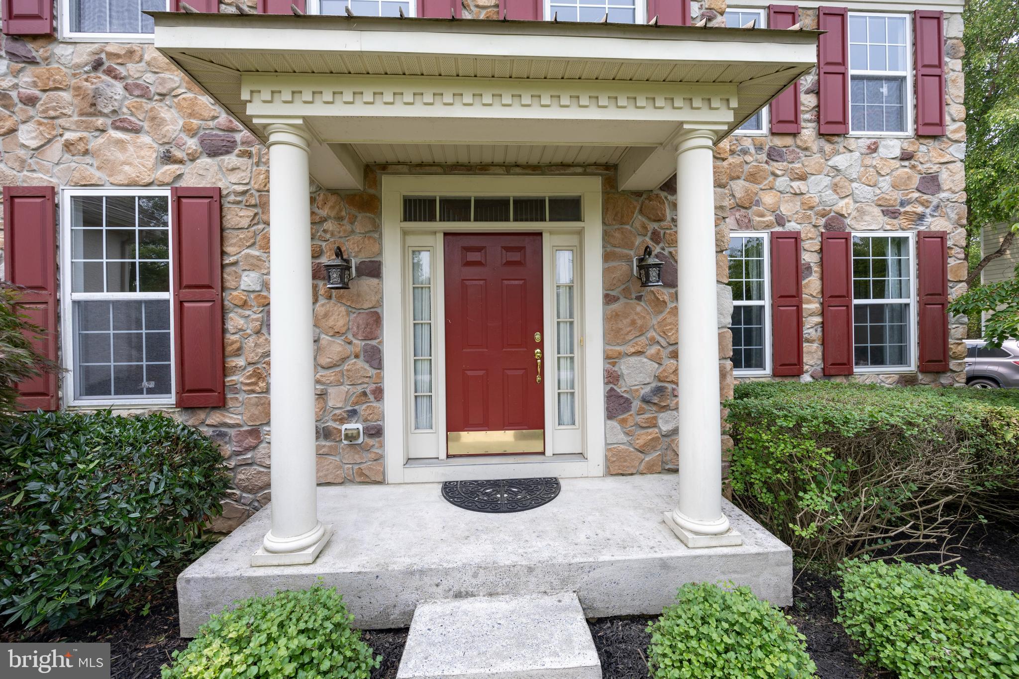 400 Partridgeberry Ln