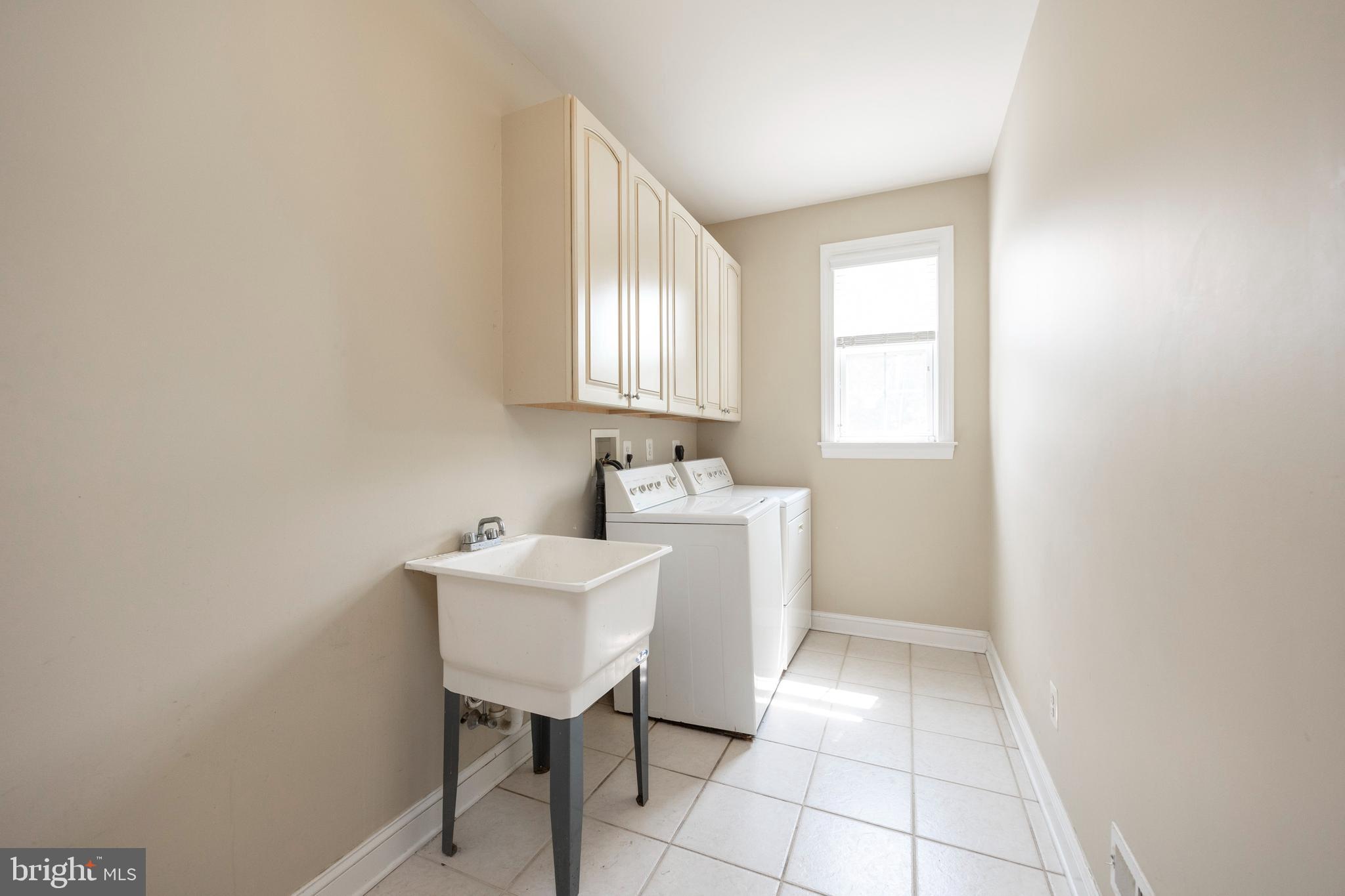 400 Partridgeberry Ln