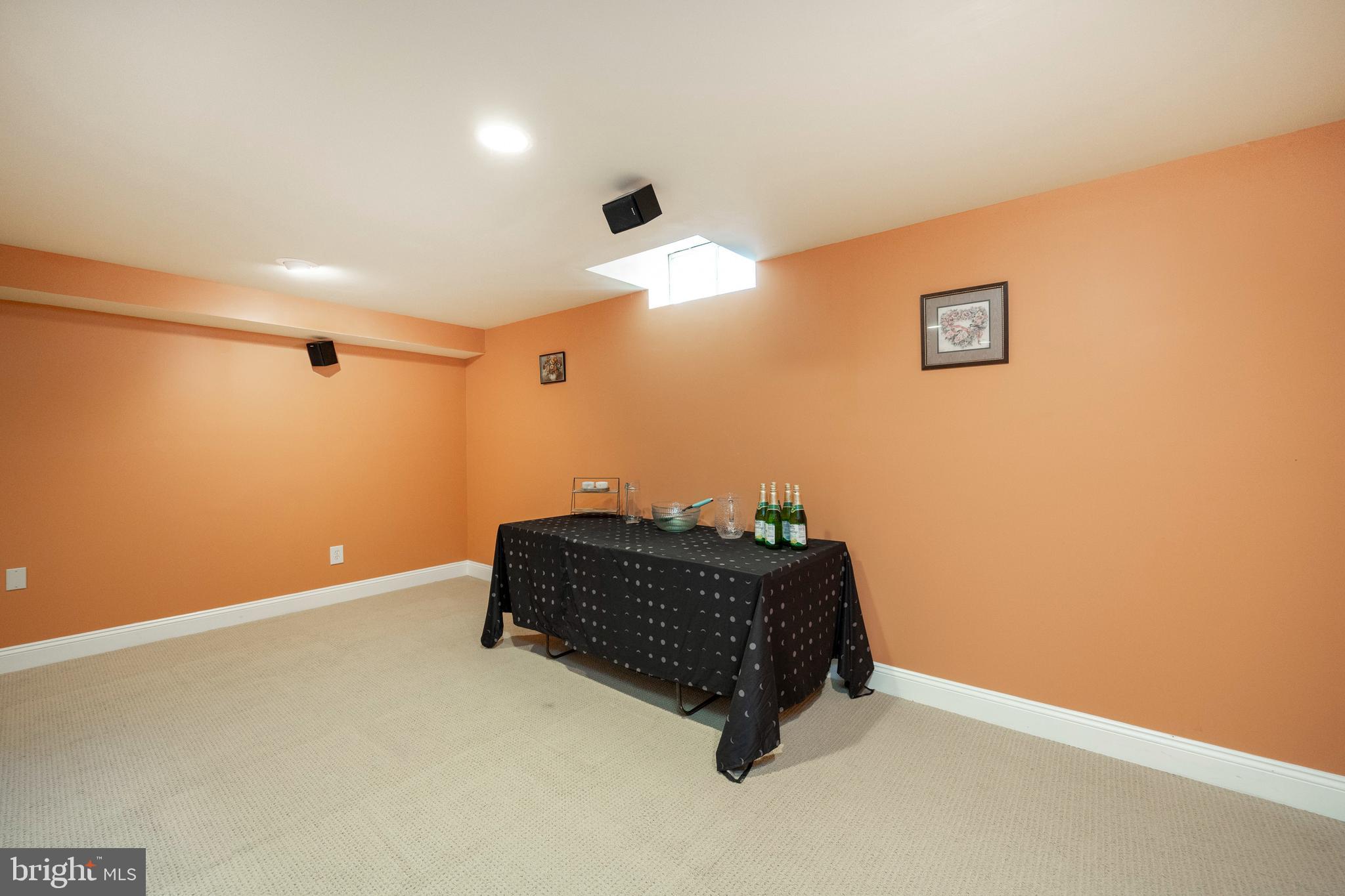 400 Partridgeberry Ln