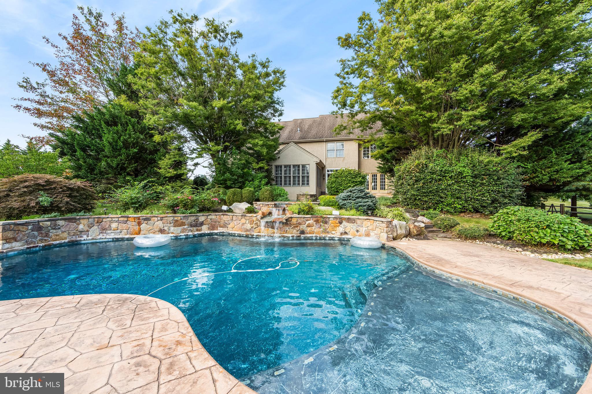 1720 Chantilly Ln
