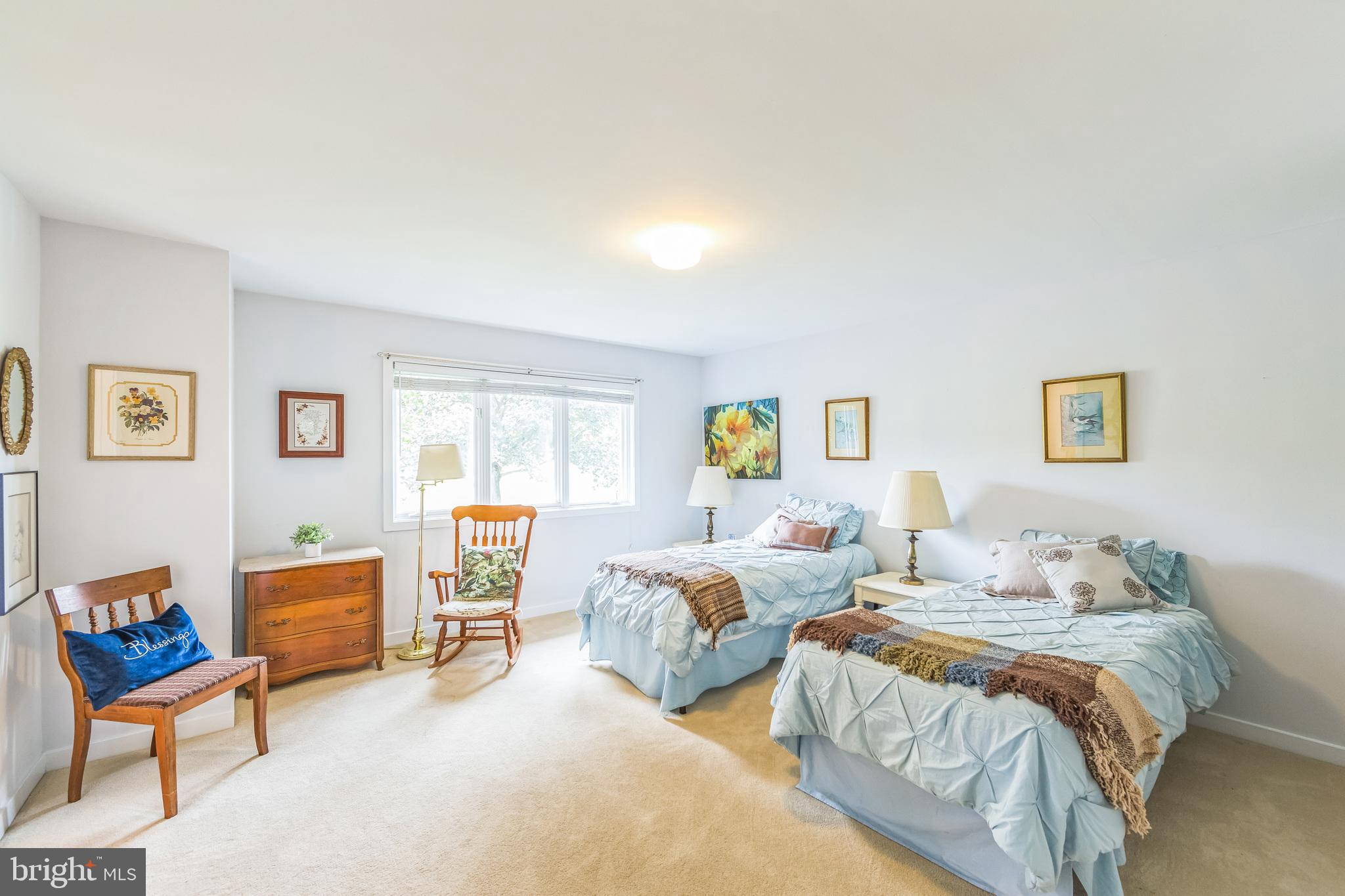 36 Wyndemere Lake Dr