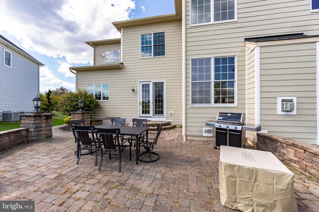 2201 Kingsley Ct