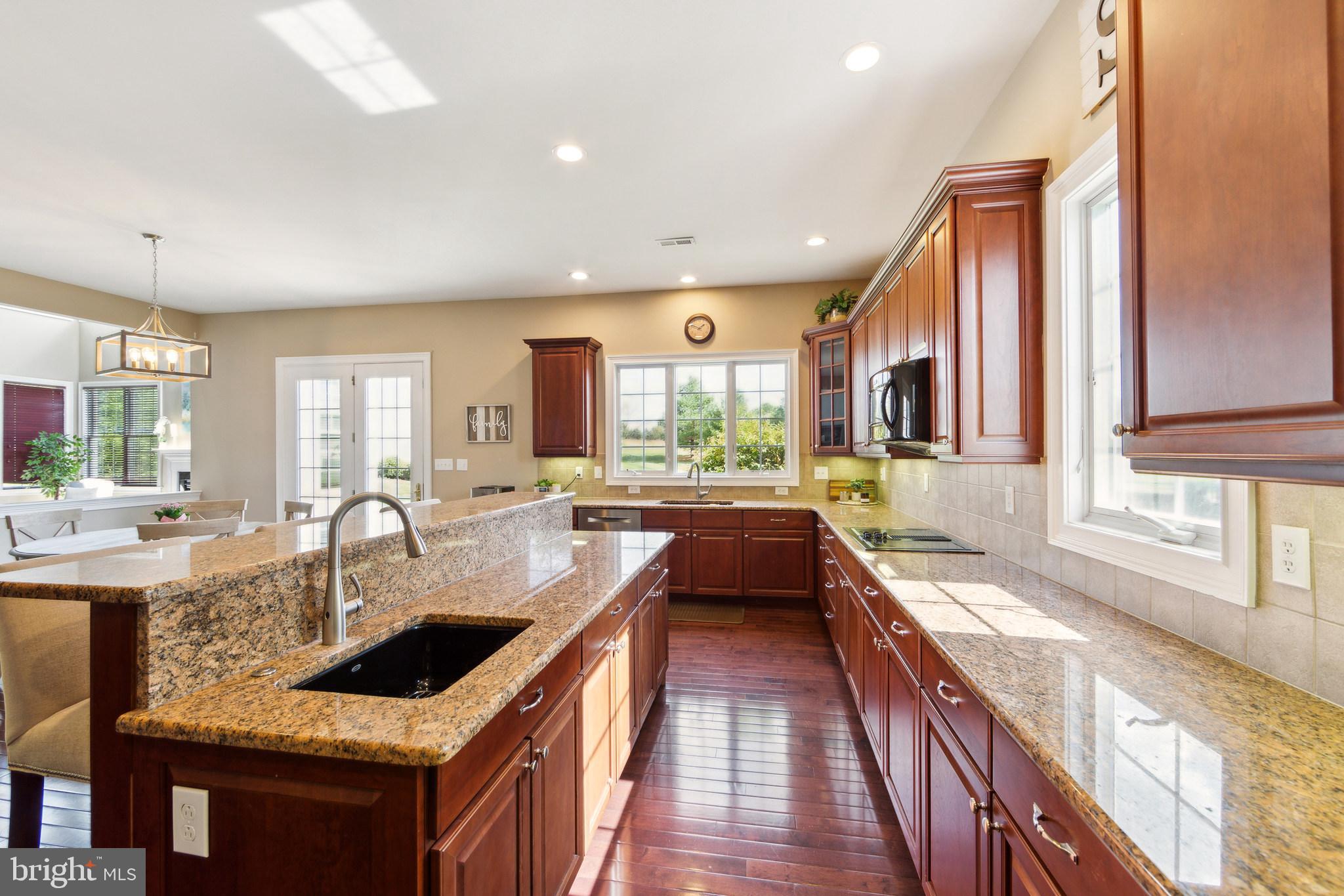 2201 Kingsley Ct