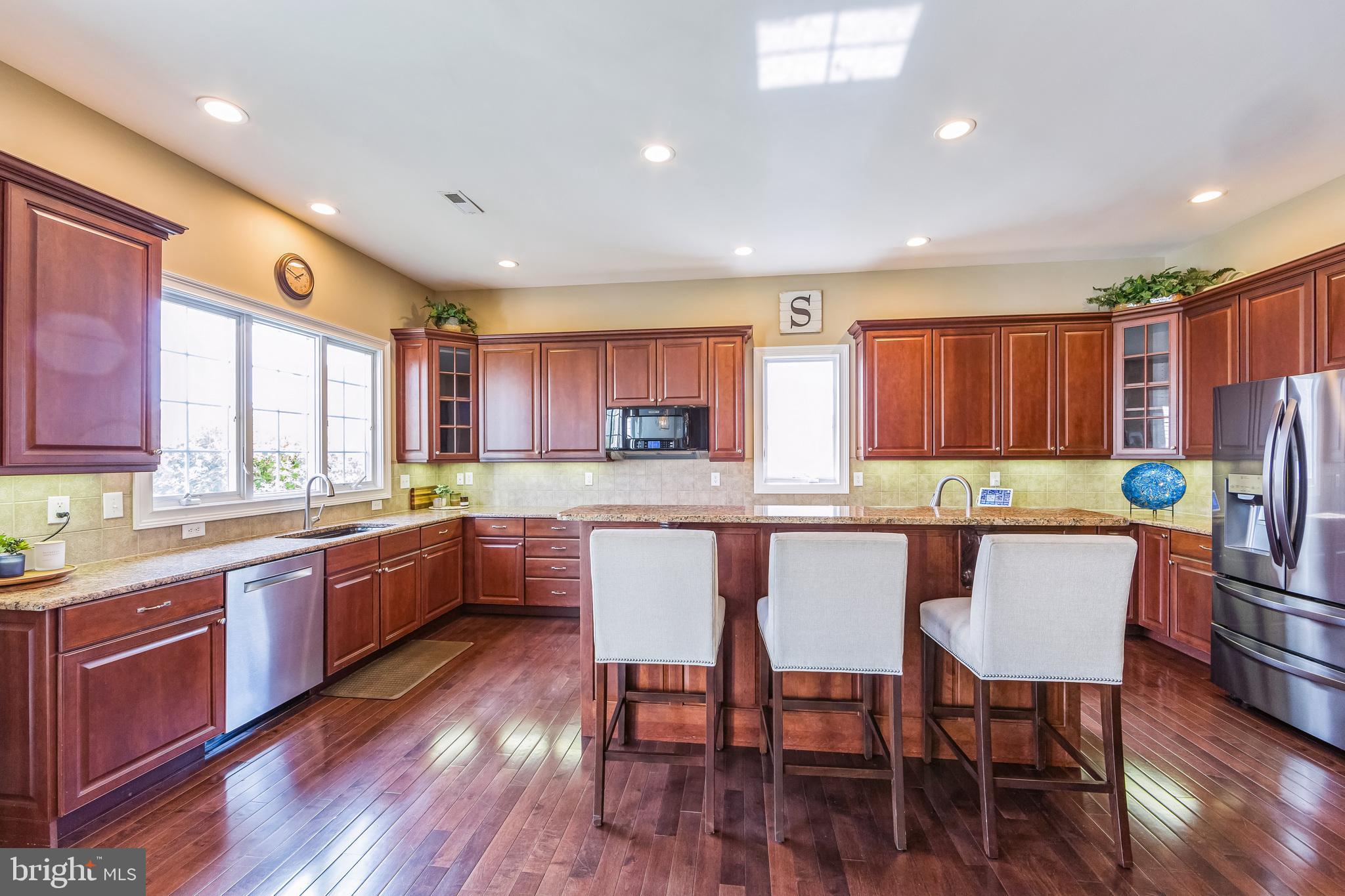 2201 Kingsley Ct