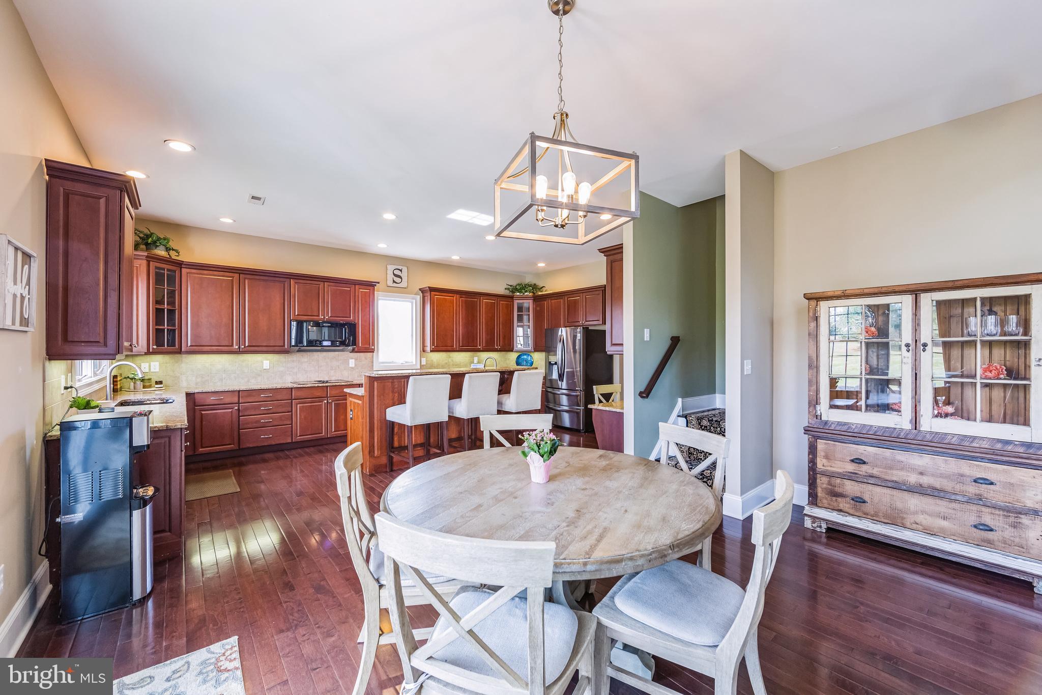 2201 Kingsley Ct