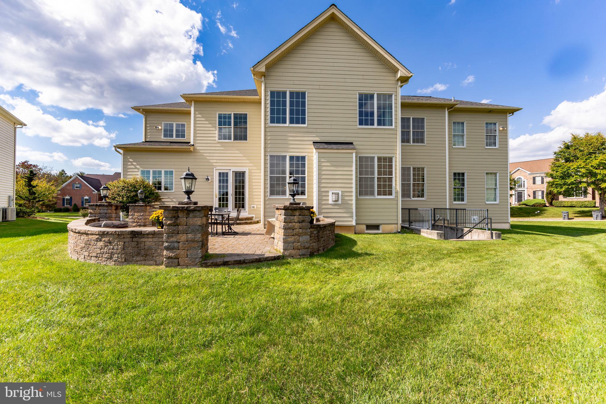 2201 Kingsley Ct