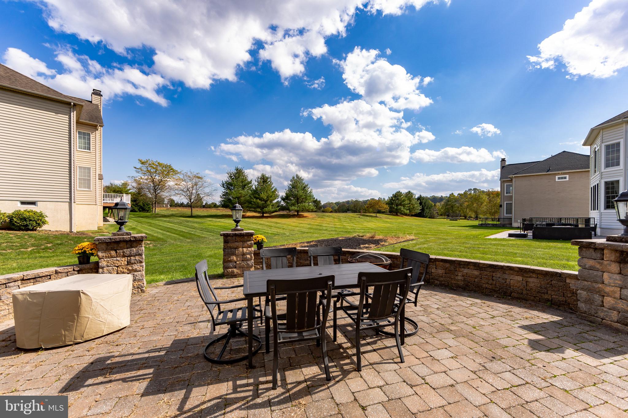 2201 Kingsley Ct