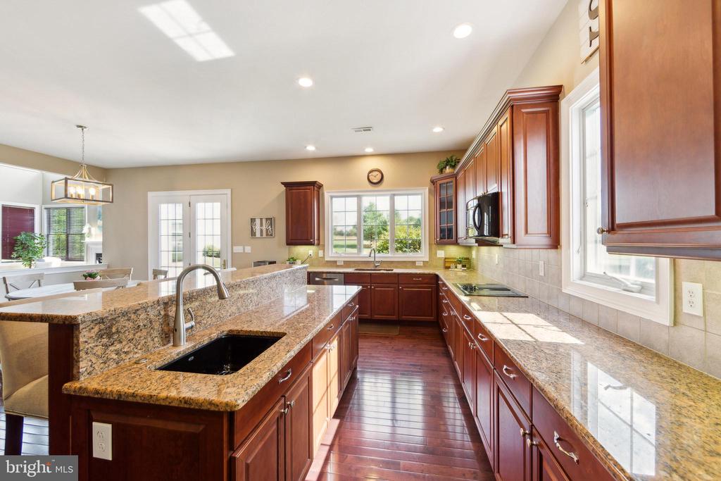 2201 Kingsley Ct