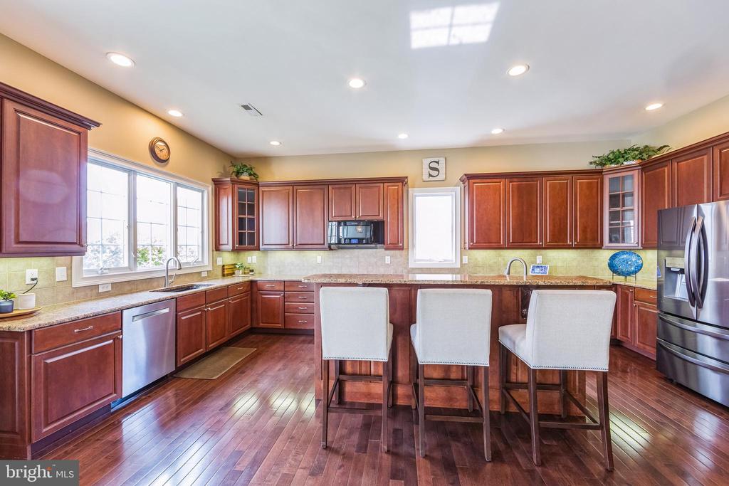 2201 Kingsley Ct