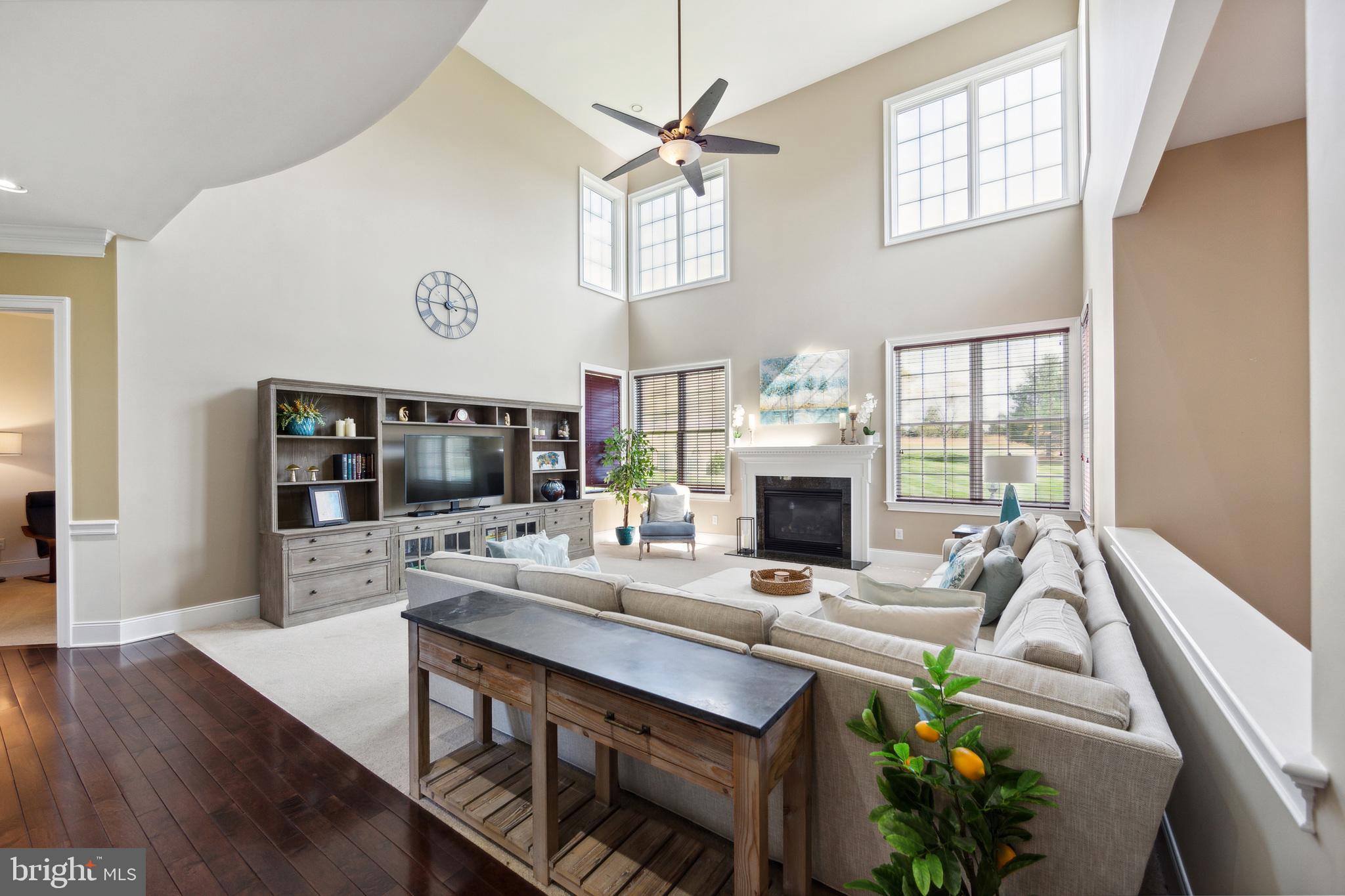 2201 Kingsley Ct