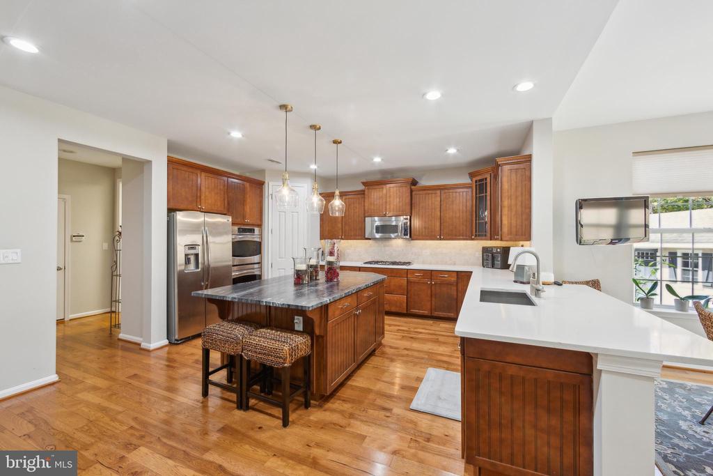 48 Butterworth Ct