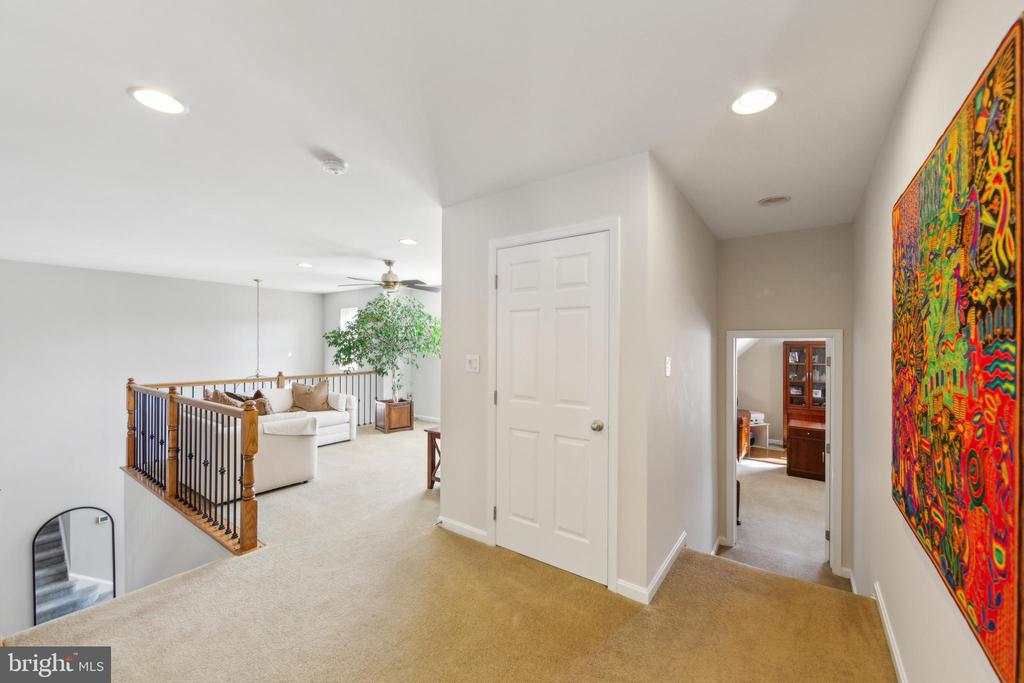 48 Butterworth Ct