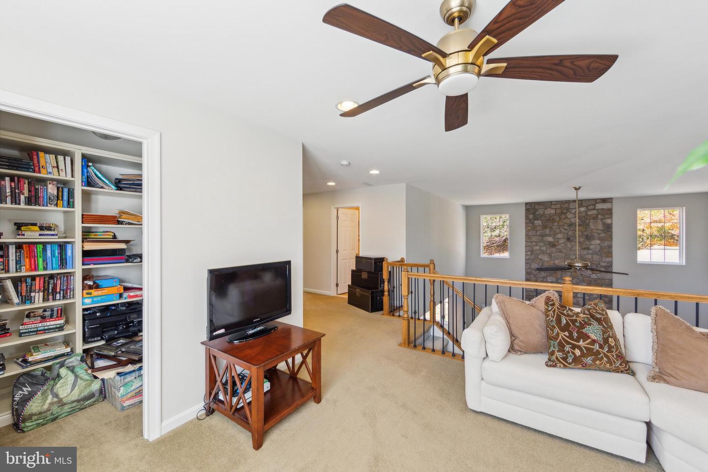 48 Butterworth Ct