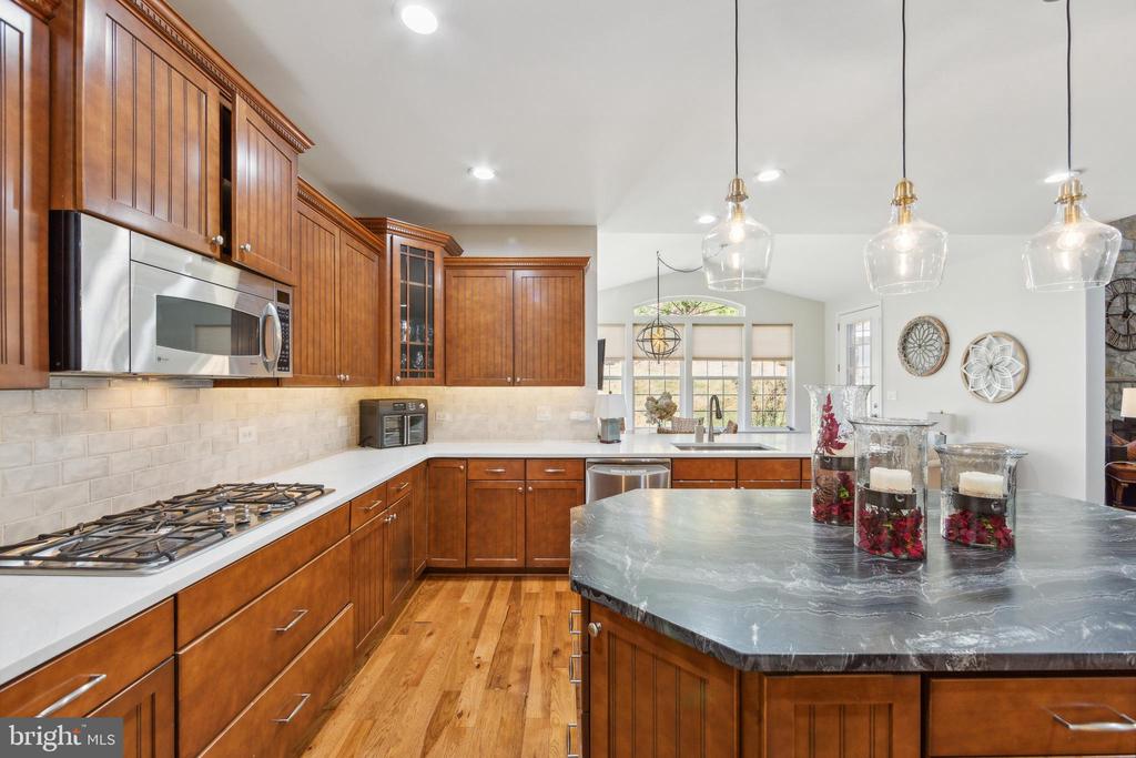 48 Butterworth Ct