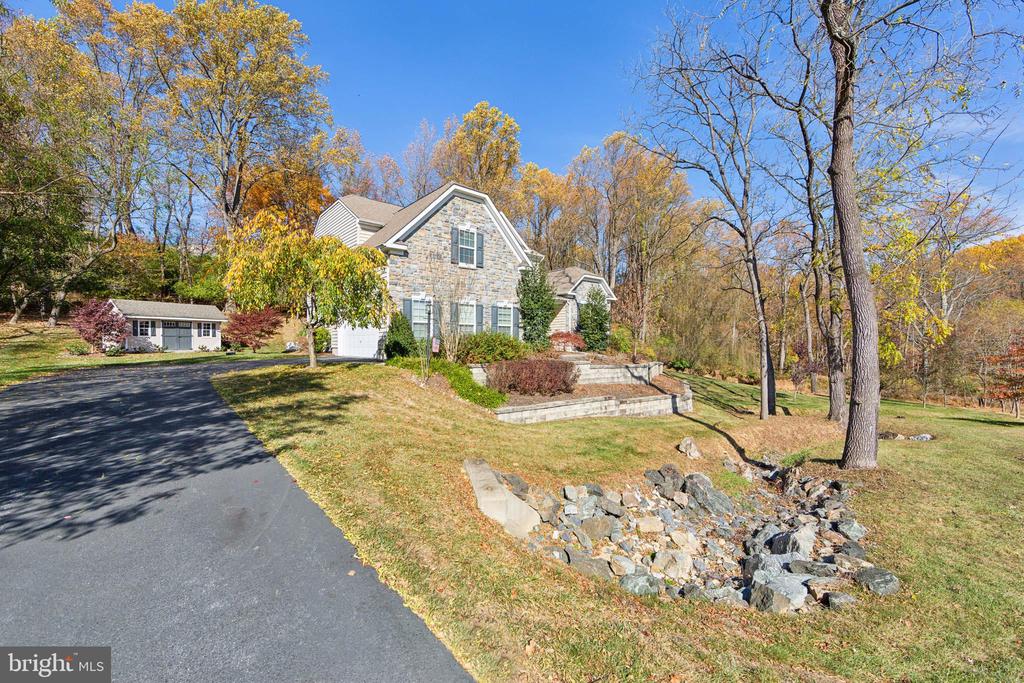 48 Butterworth Ct