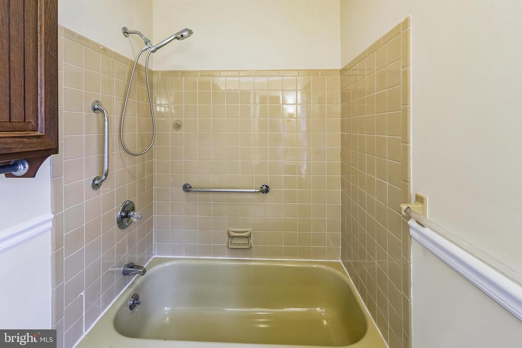 7 Brandywine Dr