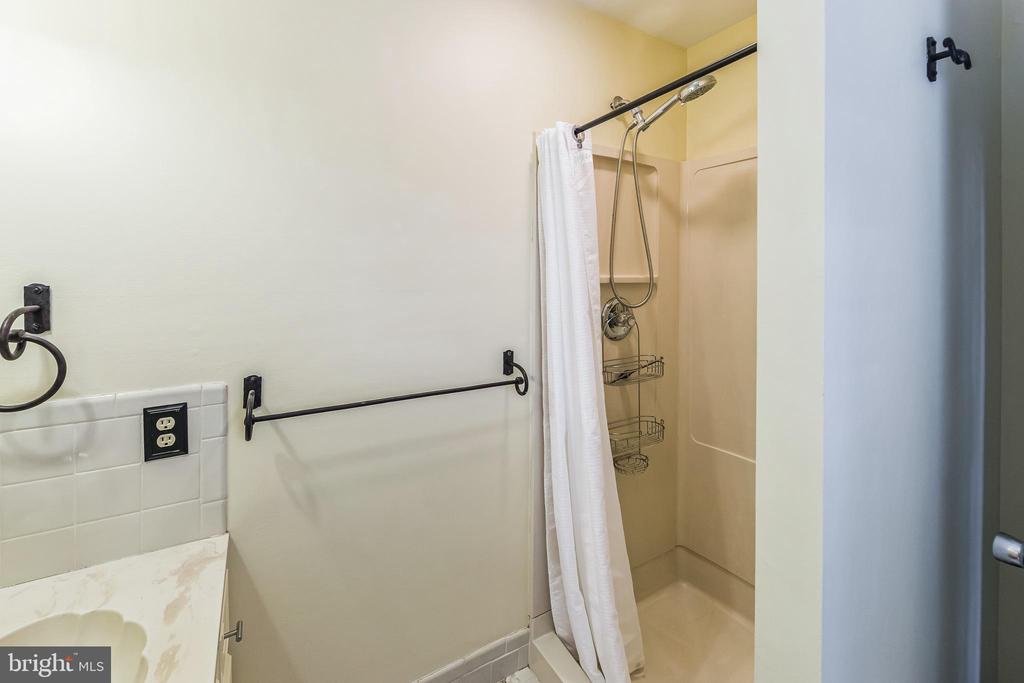7 Brandywine Dr