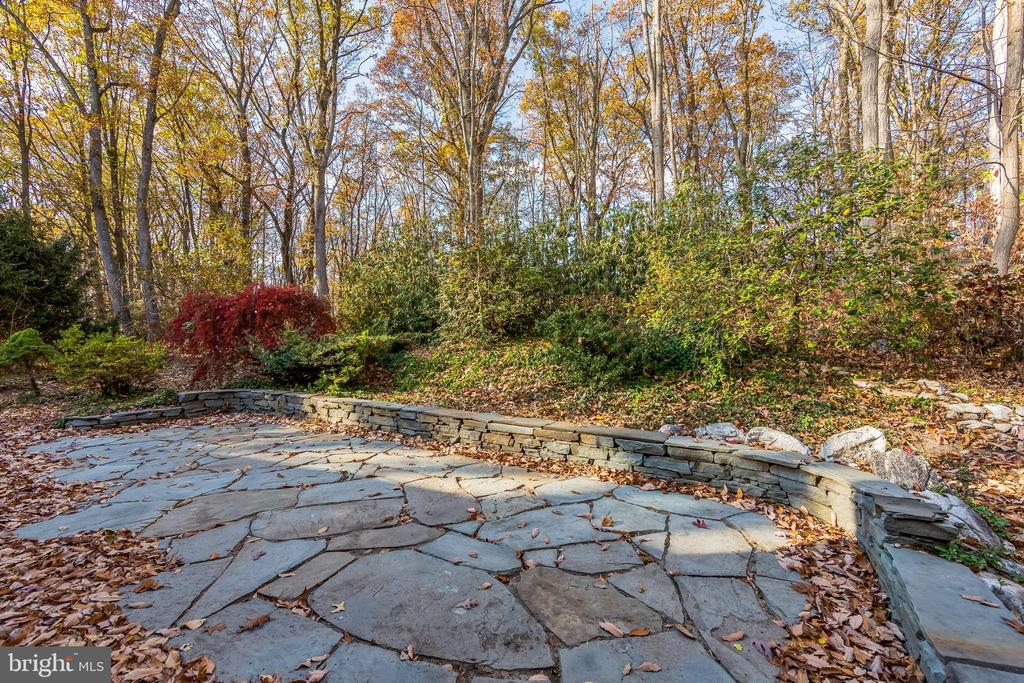 7 Brandywine Dr