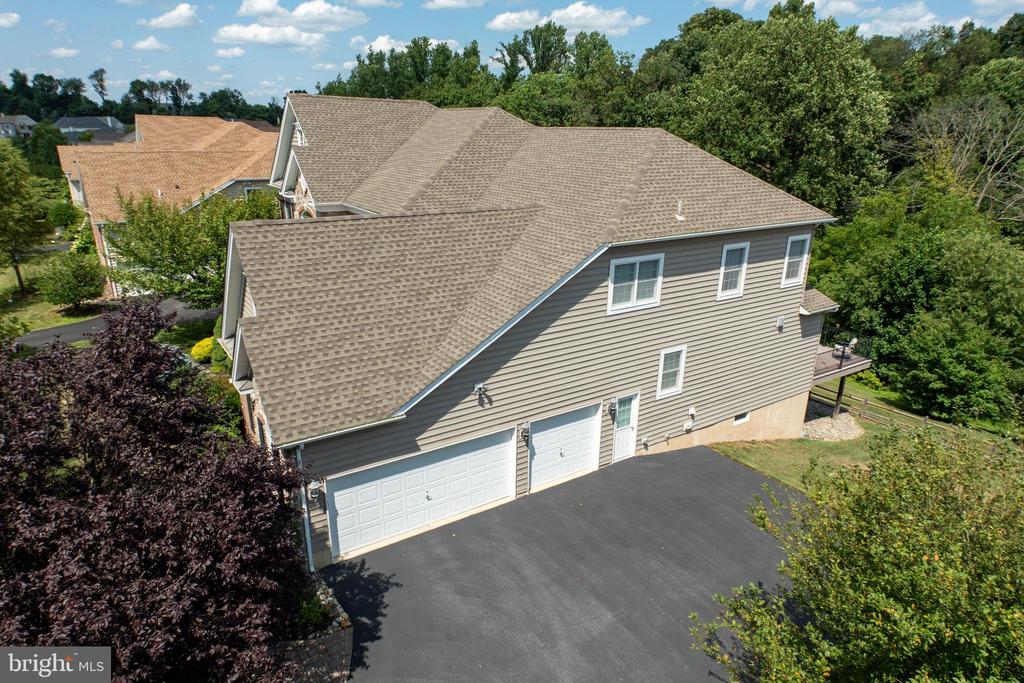 3912 Powell Rd