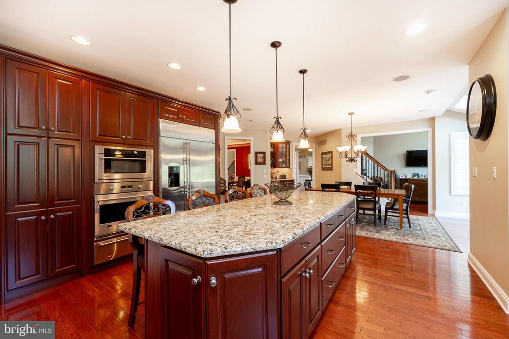3912 Powell Rd