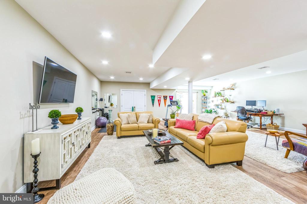 235 Caleb Dr #19