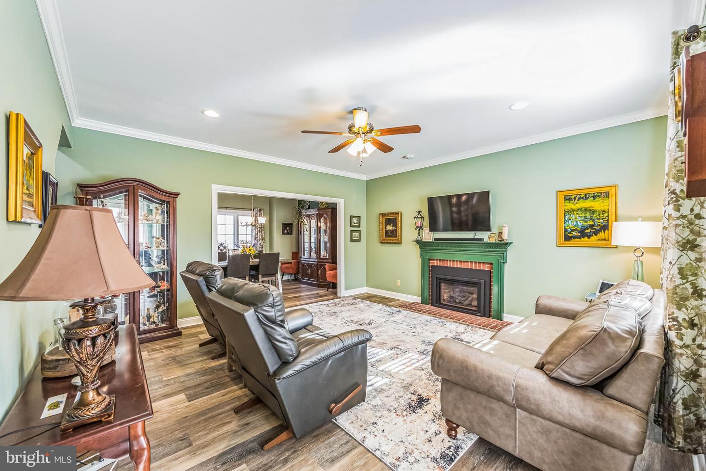 116 Windgate Dr