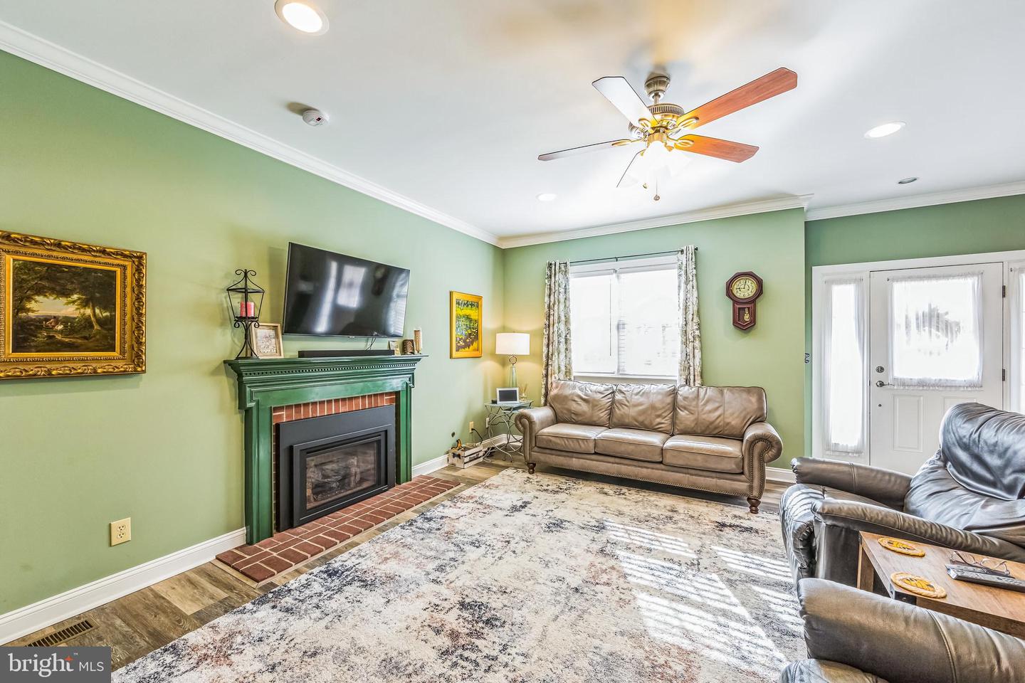 116 Windgate Dr