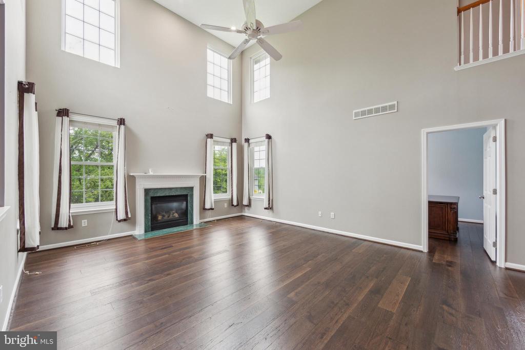 321 McFarland Dr