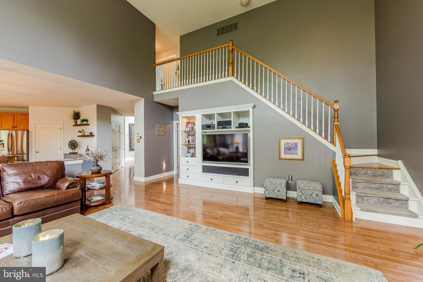 438 Bowen Dr