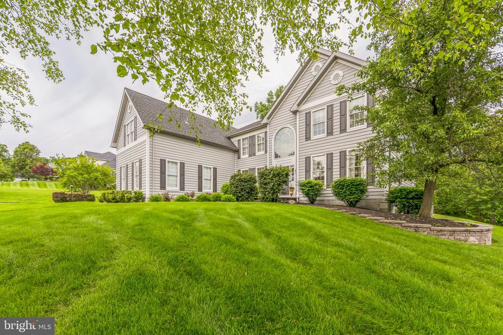 438 Bowen Dr