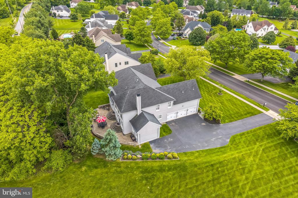 438 Bowen Dr