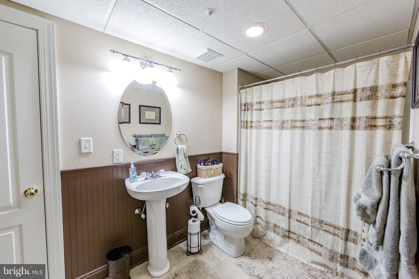 438 Bowen Dr
