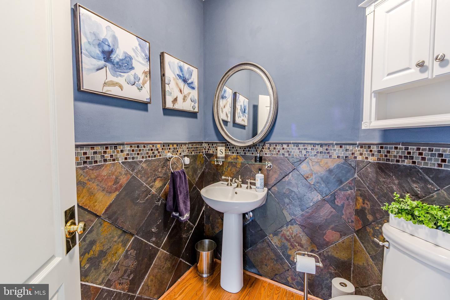 438 Bowen Dr