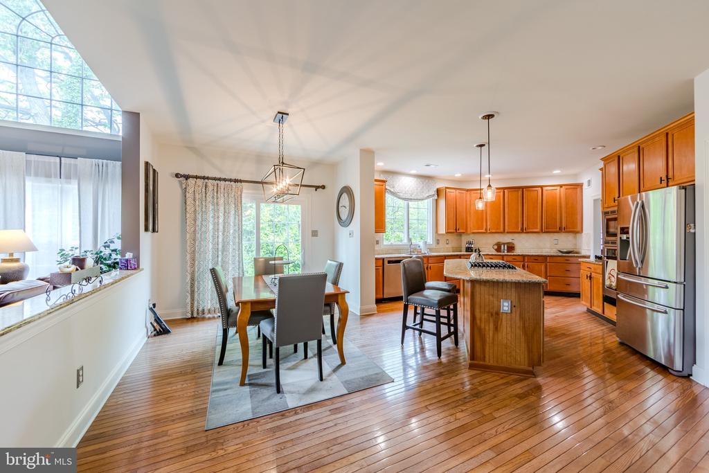 438 Bowen Dr