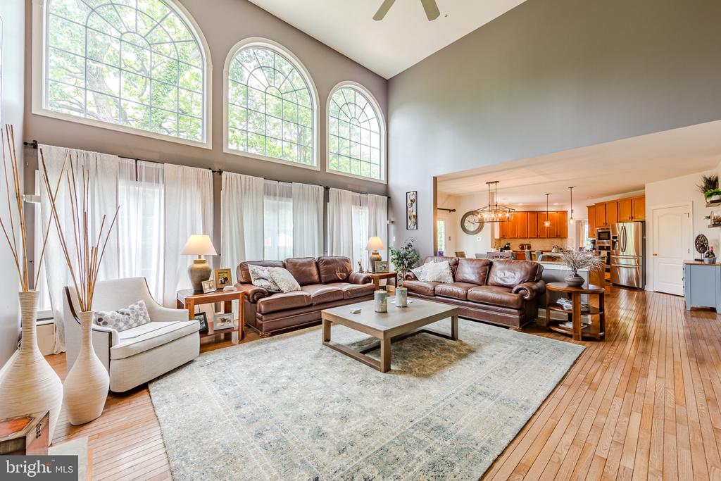 438 Bowen Dr