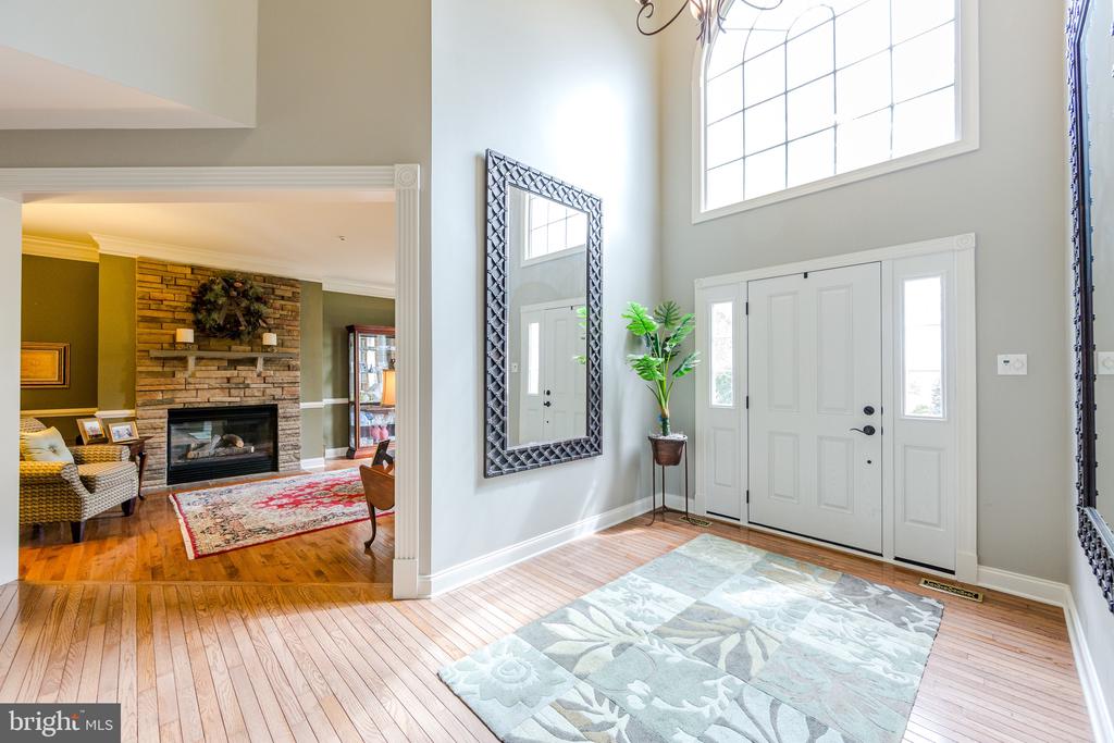 438 Bowen Dr