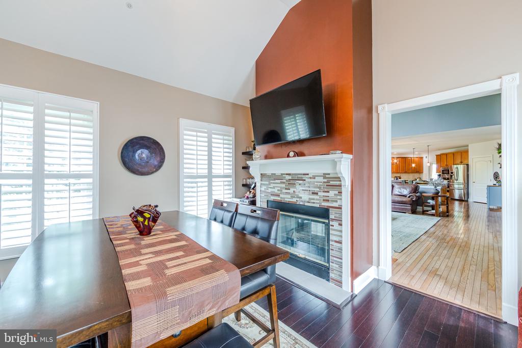 438 Bowen Dr