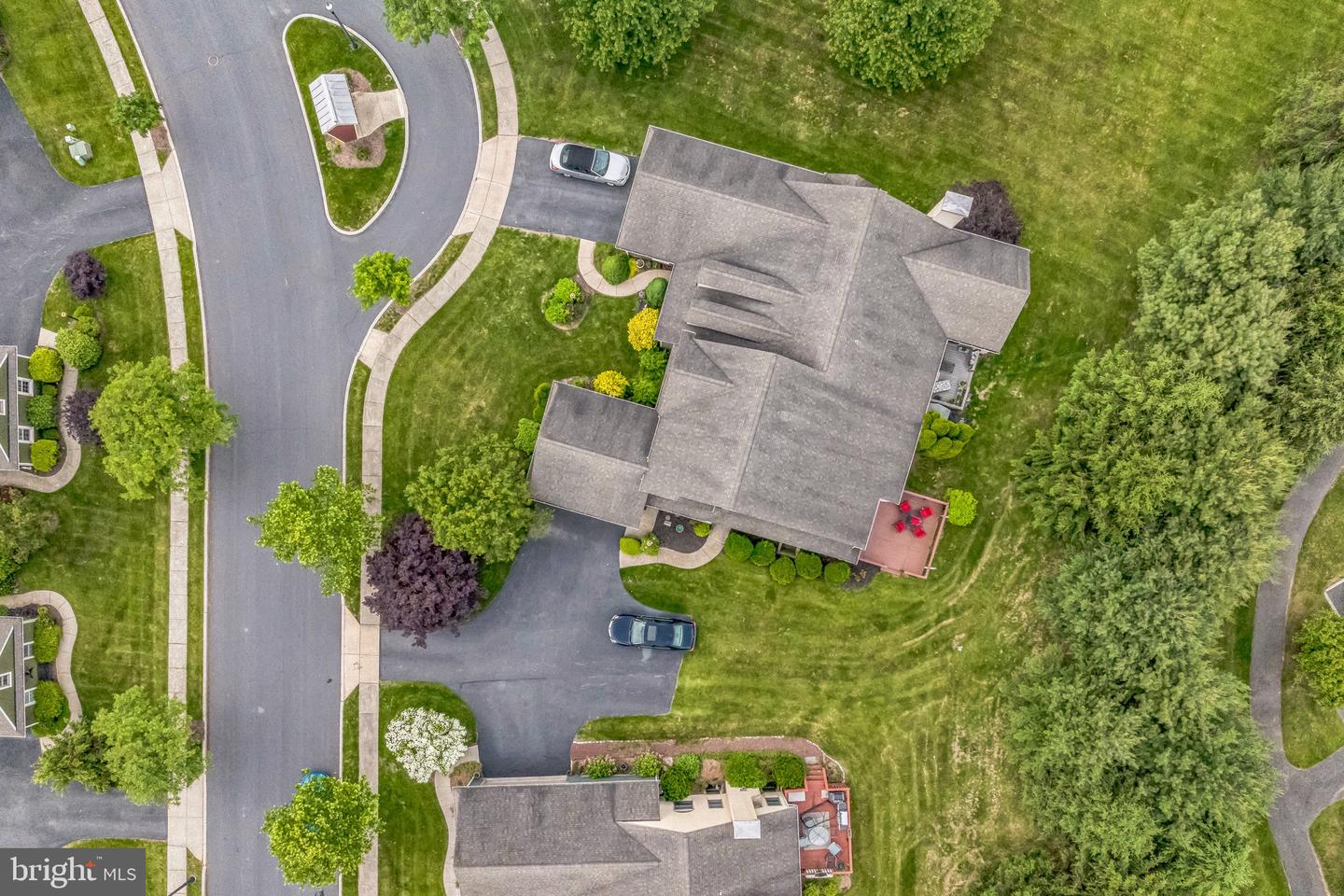 8 Parkside Dr