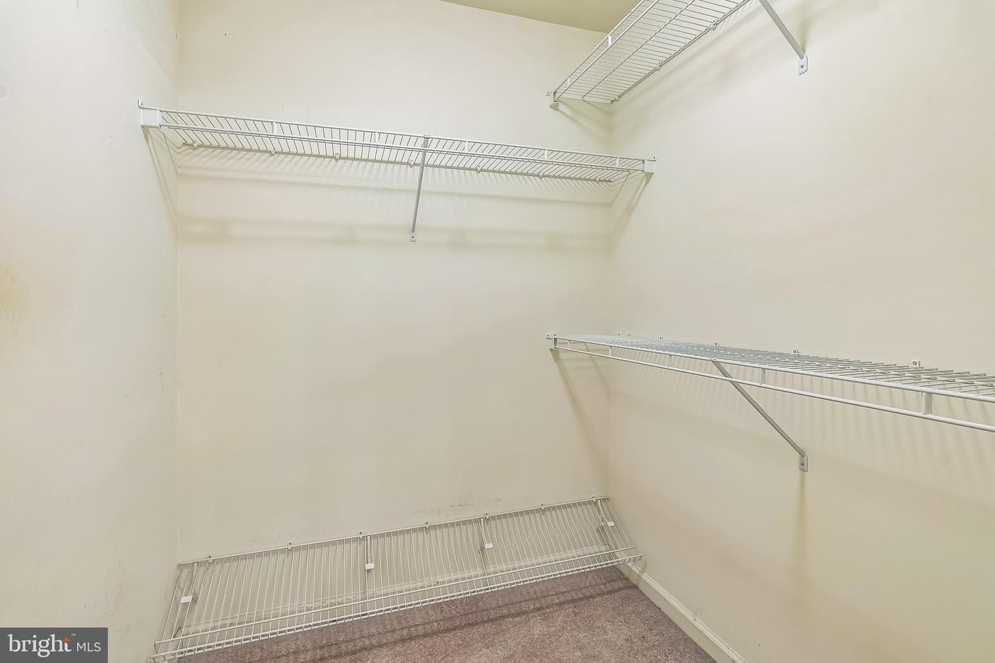8 Parkside Dr