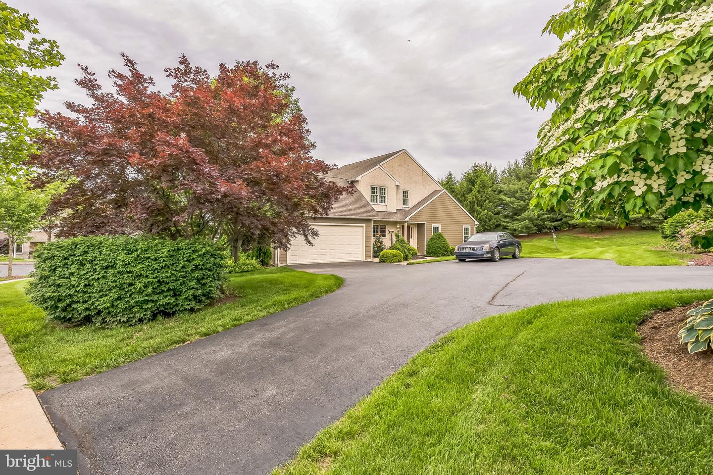 8 Parkside Dr