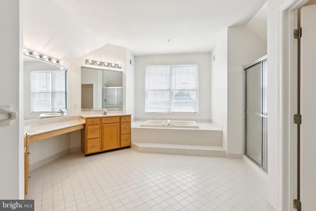 500 Preston Ct