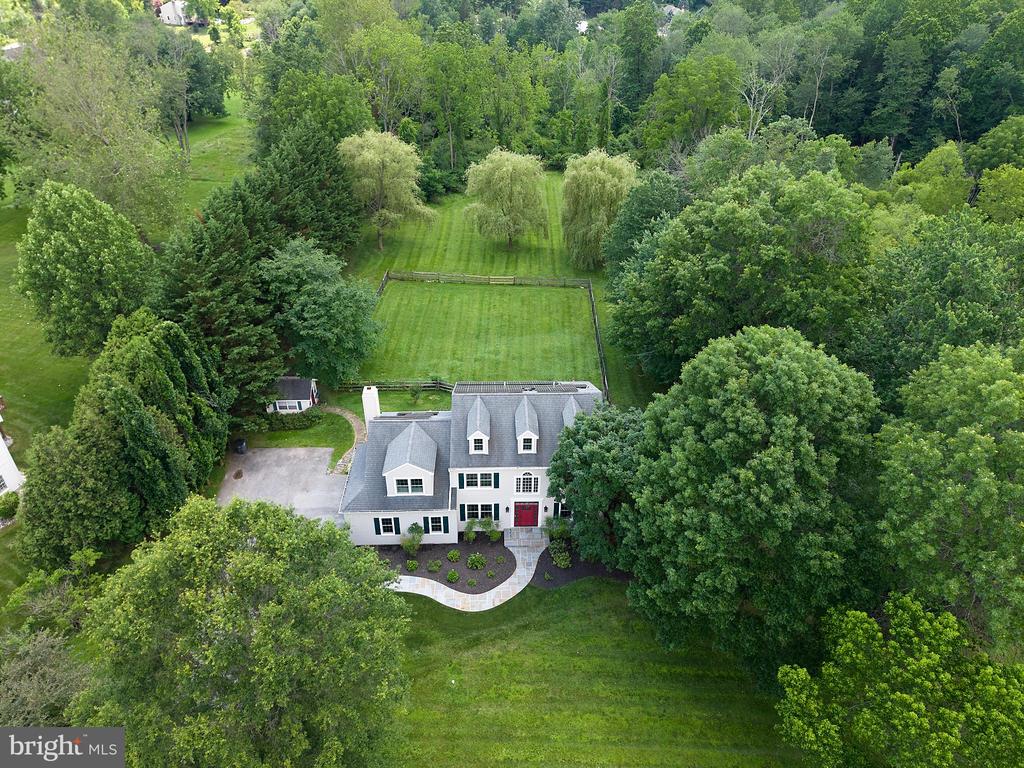 5 Yarmouth Ln
