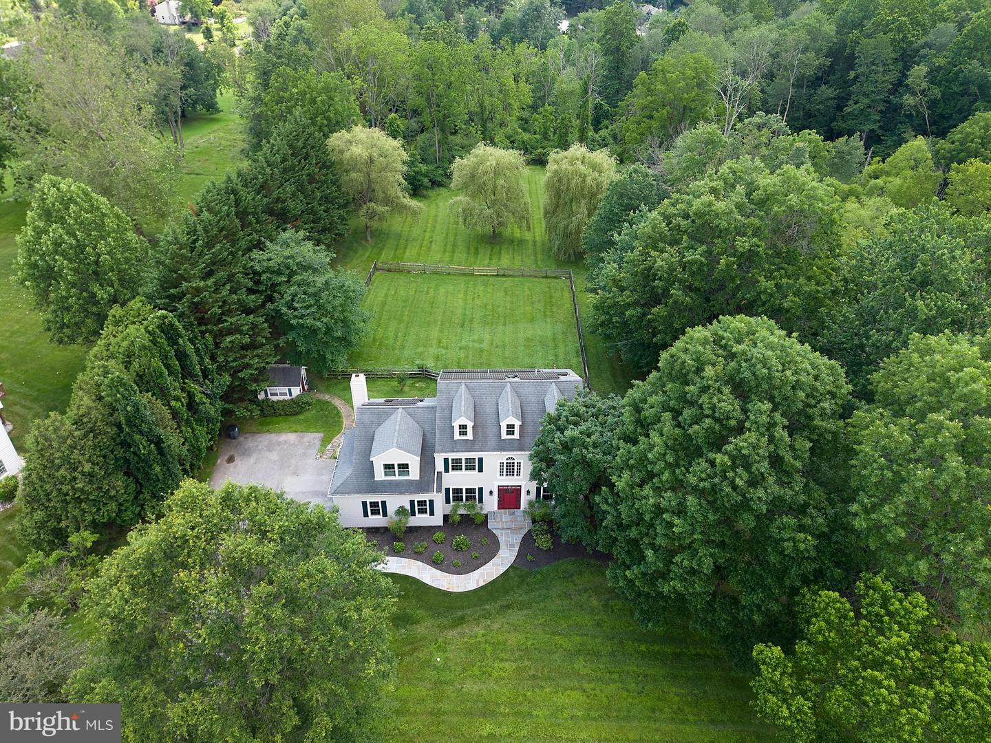 5 Yarmouth Ln