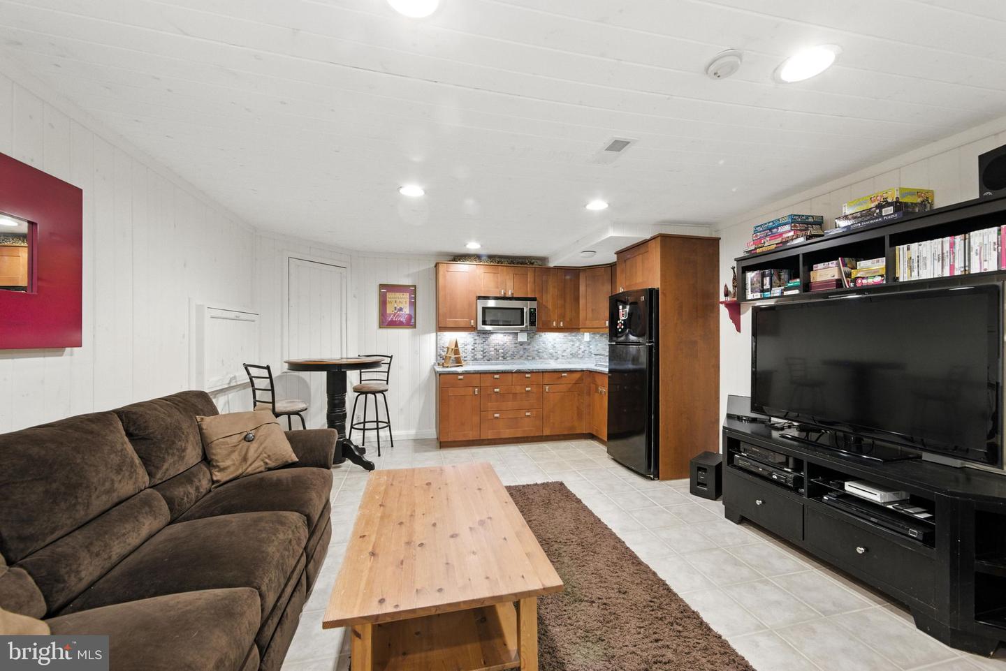 5 Yarmouth Ln
