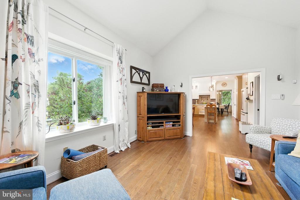 5 Yarmouth Ln